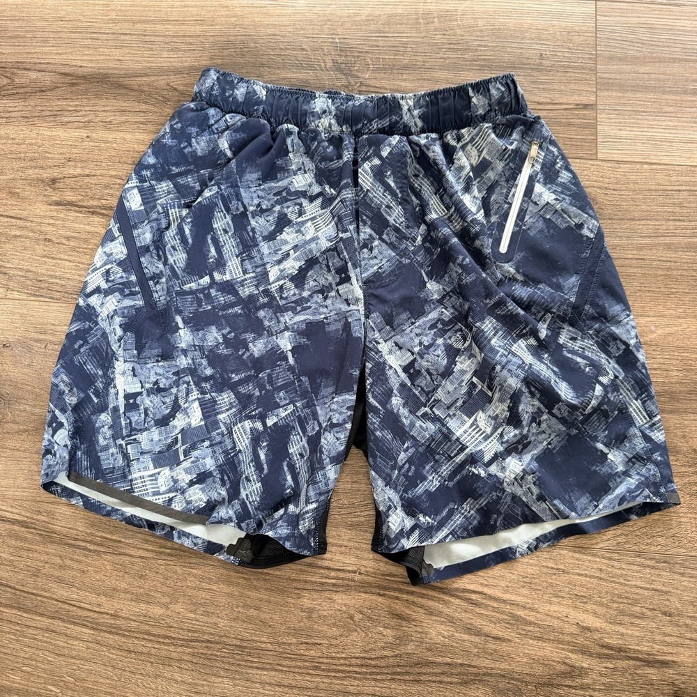 Lululemon Surge Shorts Mens Small City Sights Navy Blue Unlined 7"